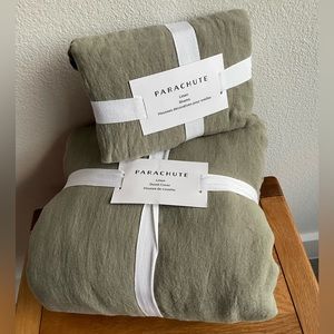 Parachute Home Moss Linen King / Cali King Duvet Cover & Shams